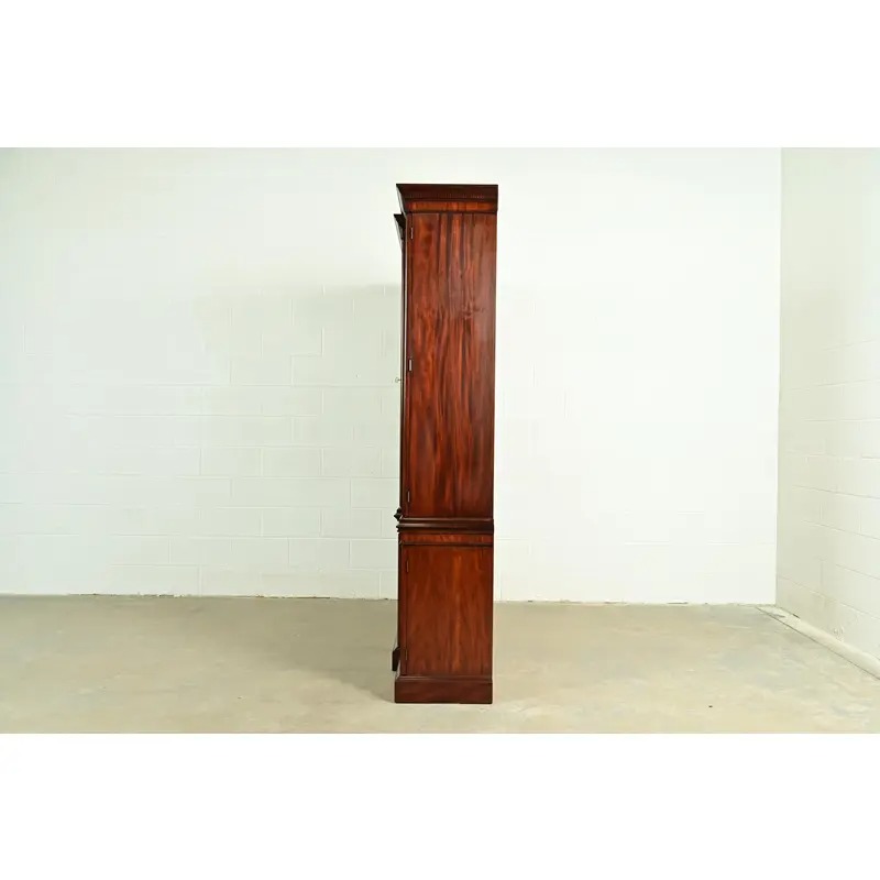 Henkel Harris Georgian Carved Mahogany Lighted Breakfront Bookcase Cabinet - Image 15