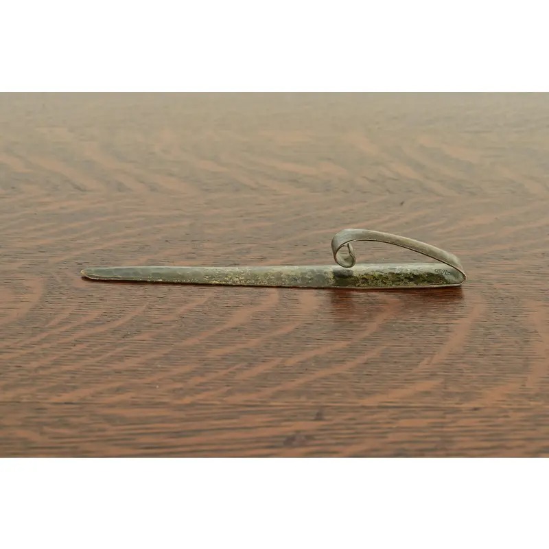Roycroft Arts & Crafts Hammered Brass Over Copper Letter Opener - Image 2
