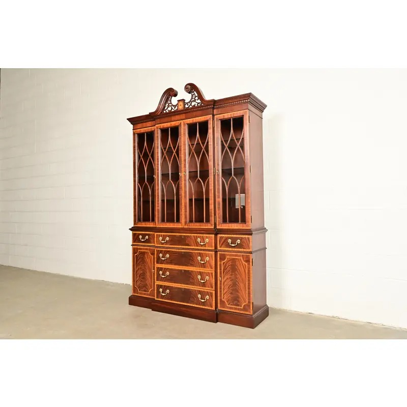 Councill Craftsmen Georgian Banded Flame Mahogany Lighted Breakfront Bookcase Cabinet - Image 3