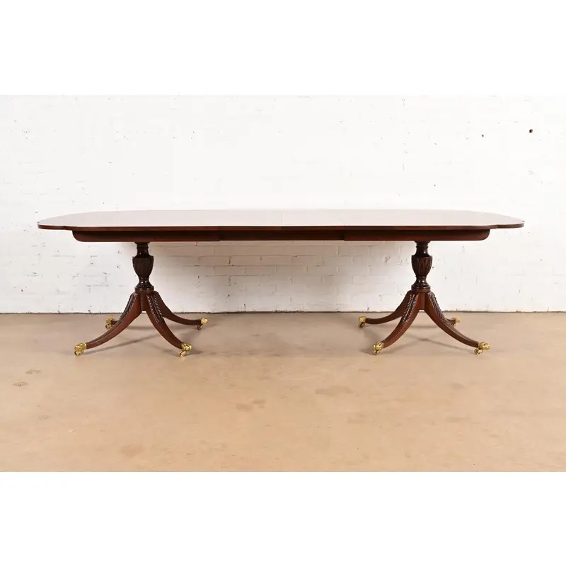 Kindel Furniture Georgian Mahogany Double Pedestal Extension Dining Table, Newly Refinished - Image 3
