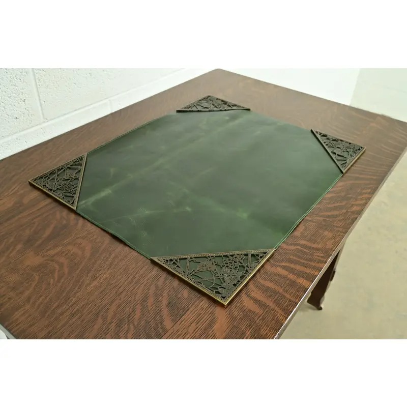 Tiffany Studios New York Grapevine Bronze Blotter Corners With Leather Desk Blotter - Image 3