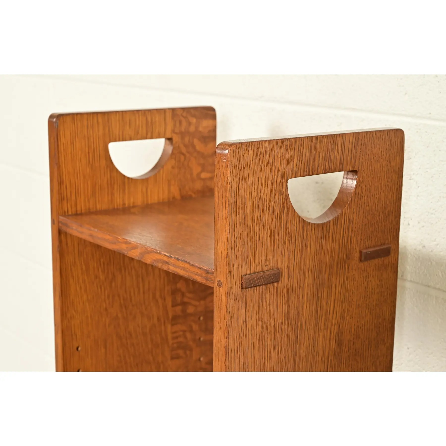 Stickley Mission Oak Arts & Crafts Cutout Bookshelf - Image 6