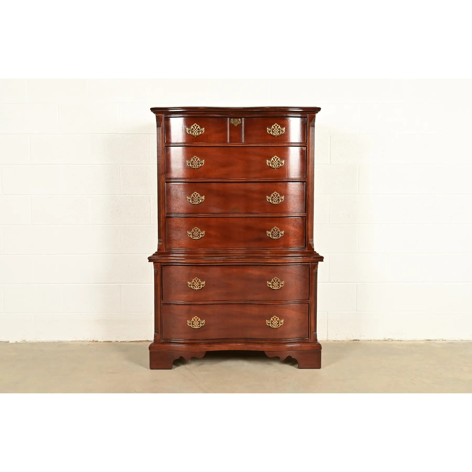 Chippendale Carved Mahogany Serpentine Front Six-Drawer Highboy Dresser - Image 2