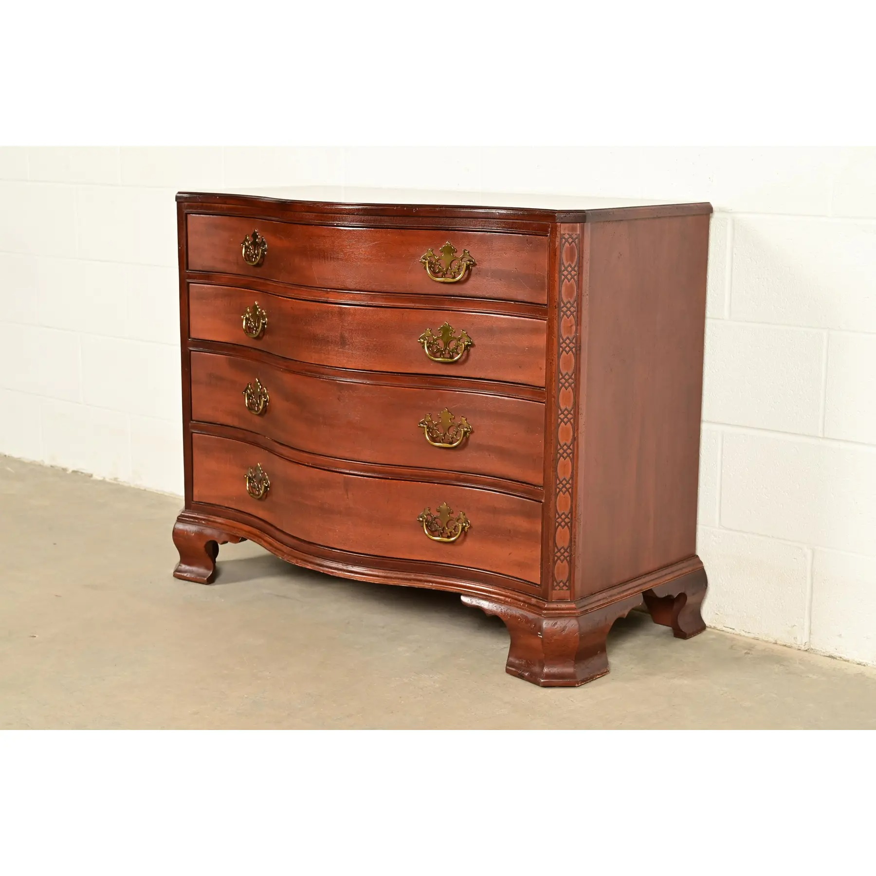 Baker Furniture Historic Charleston Chippendale Carved Mahogany Serpentine Front Dresser Chest - Image 3