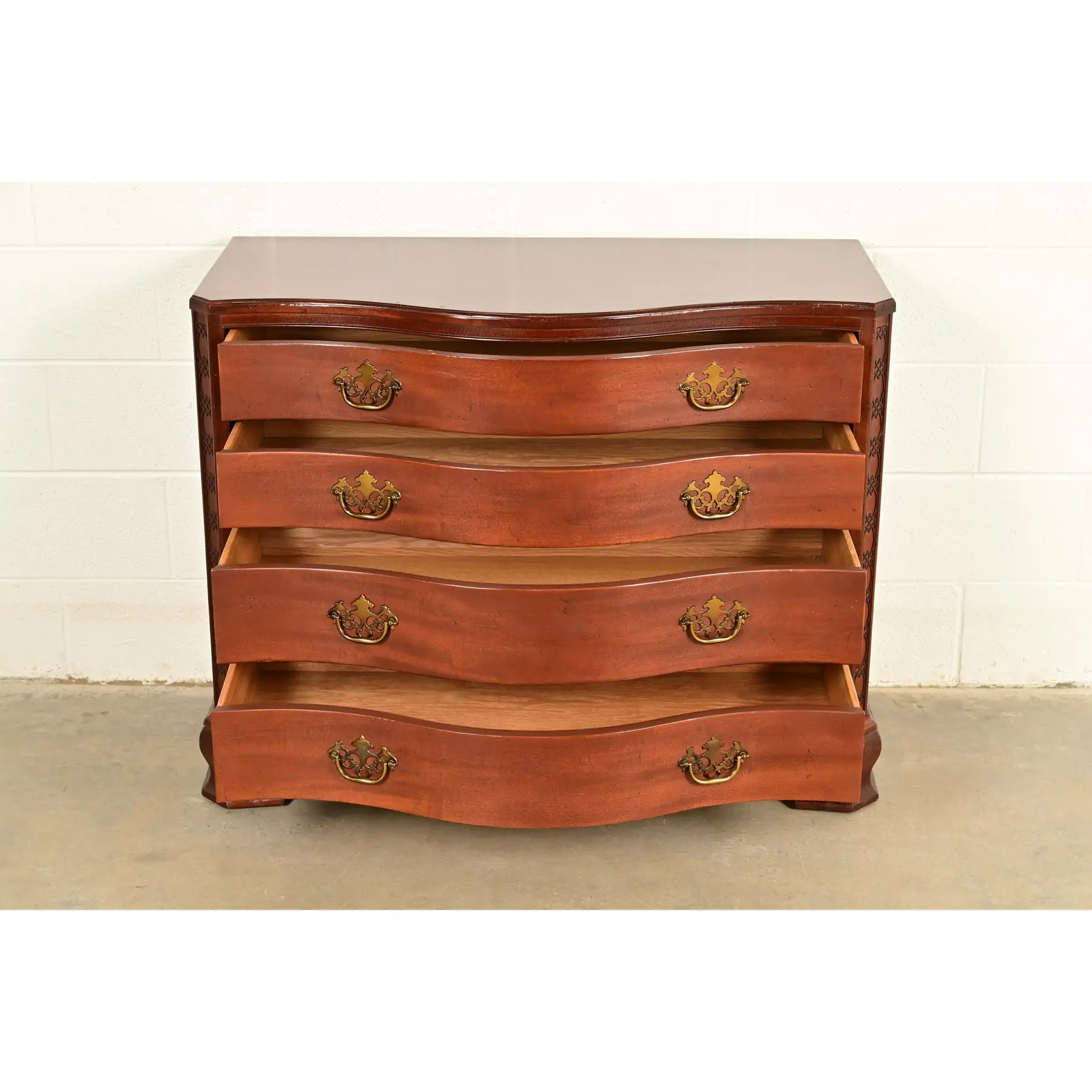 Baker Furniture Historic Charleston Chippendale Carved Mahogany Serpentine Front Dresser Chest - Image 5