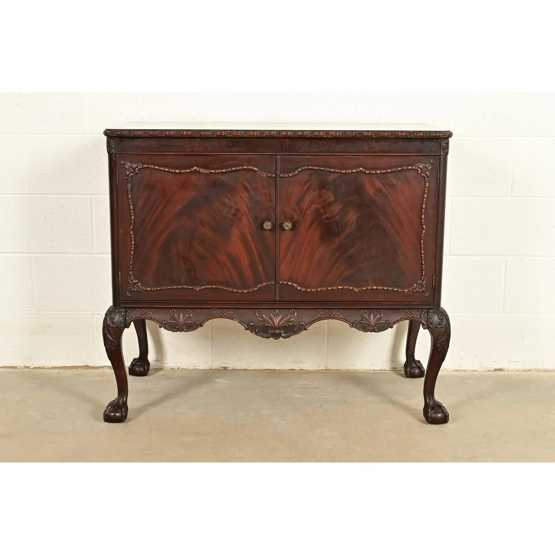 Romweber Antique Chippendale Carved Flame Mahogany Buffet Server or Bar Cabinet, Circa 1920s - Image 3