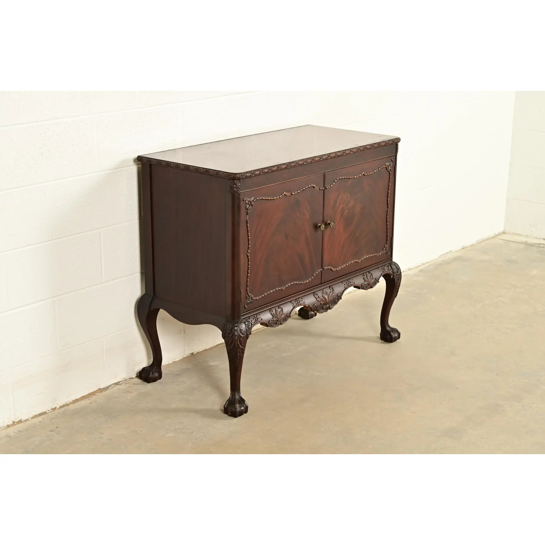 Romweber Antique Chippendale Carved Flame Mahogany Buffet Server or Bar Cabinet, Circa 1920s - Image 4