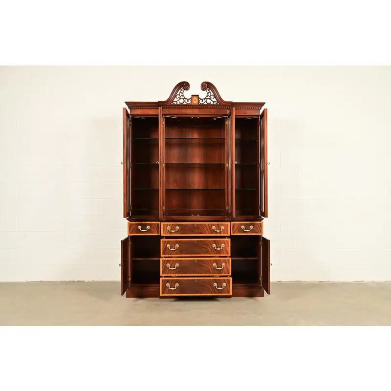 Councill Craftsmen Georgian Banded Flame Mahogany Lighted Breakfront Bookcase Cabinet - Image 5