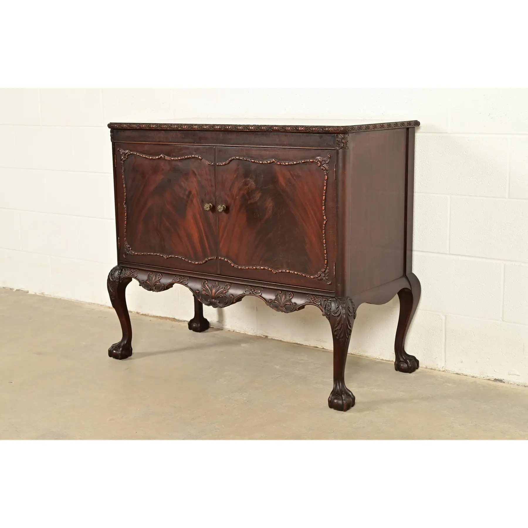 Romweber Antique Chippendale Carved Flame Mahogany Buffet Server or Bar Cabinet, Circa 1920s