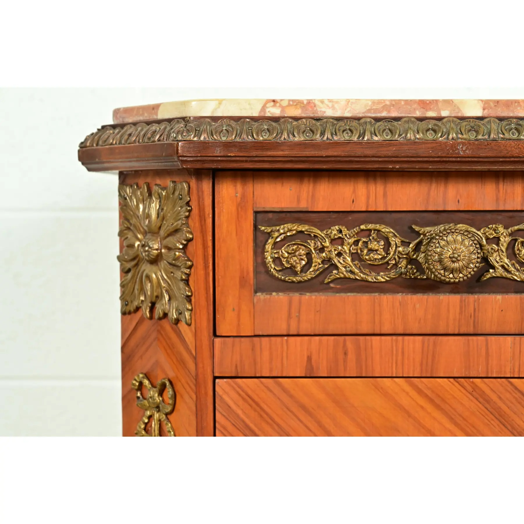 Paul Sormani Style French Regency Louis XVI Kingwood Inlaid Marquetry Marble Top Commode With Mounted Gilt Bronze Ormolu - Image 9