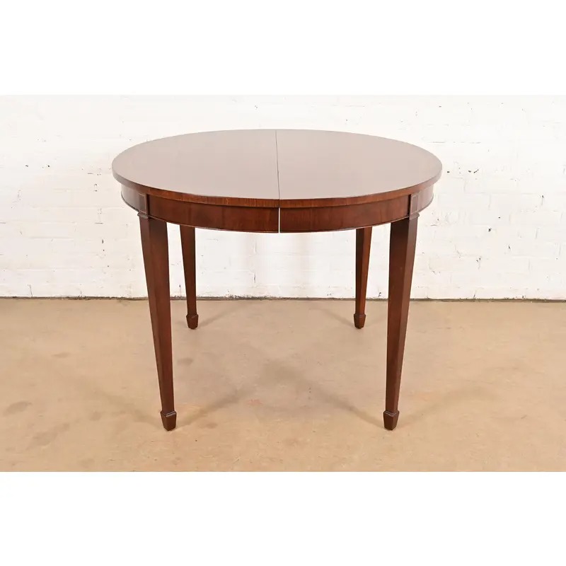 Kindel Furniture Federal Banded Mahogany Extension Dining Table, Newly Refinished - Image 6
