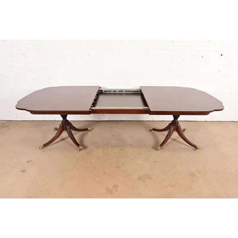Kindel Furniture Georgian Mahogany Double Pedestal Extension Dining Table, Newly Refinished - Image 6