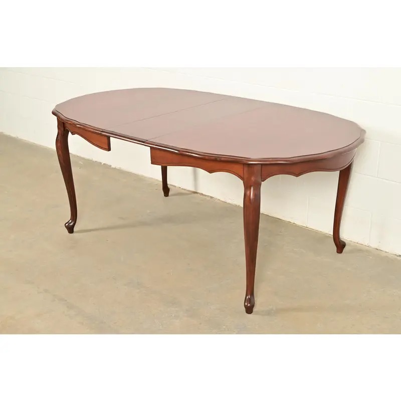 Kindel Furniture French Provincial Louis XV Carved Cherry Wood Extension Dining Table, Newly Refinished - Image 9
