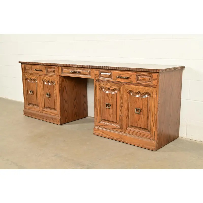Romweber Viking Oak Executive Credenza, Circa 1960s