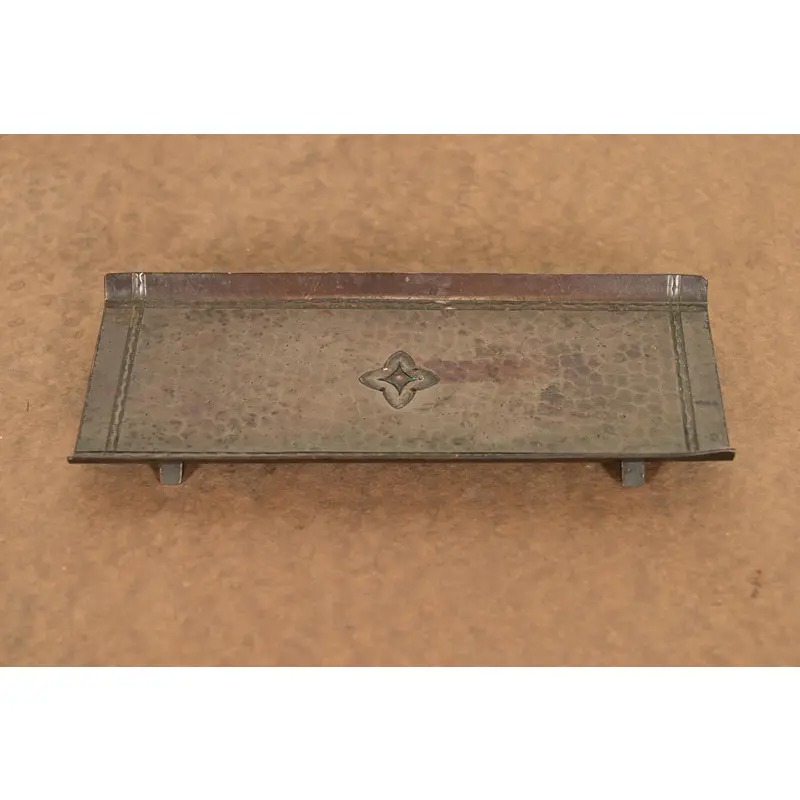 Roycroft Arts & Crafts Hammered Copper Quatrefoil Pen Tray - Image 2