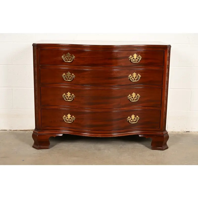 Baker Furniture Historic Charleston Chippendale Carved Mahogany Serpentine Front Dresser Chest - Image 3
