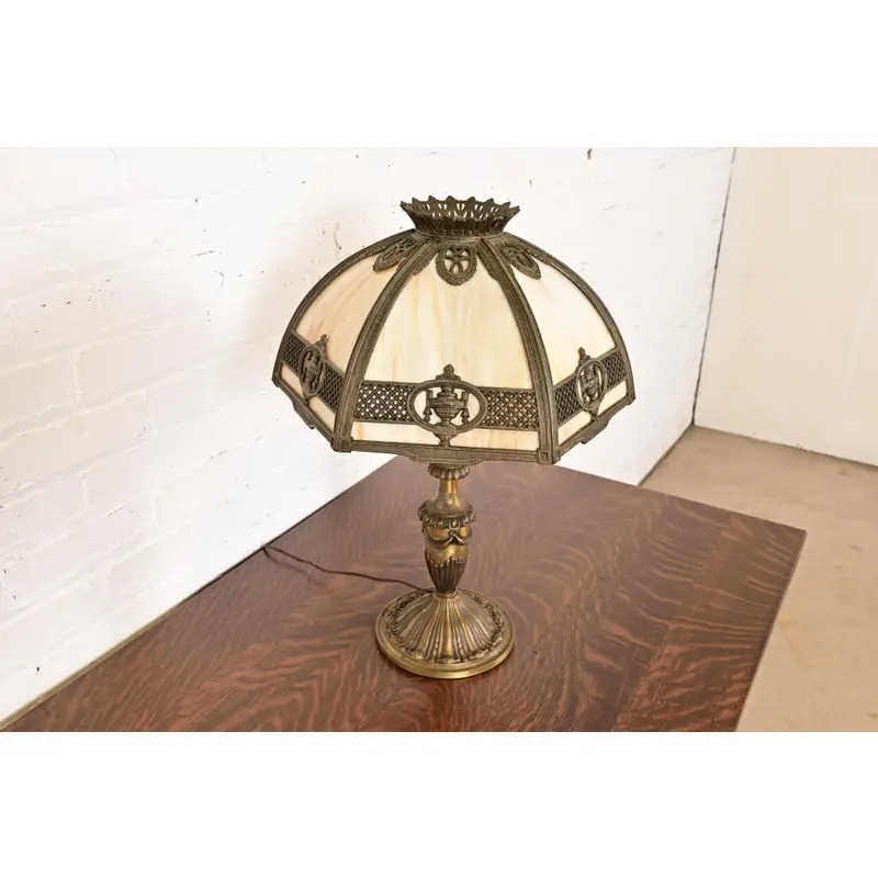 Bradley & Hubbard Antique Art Nouveau Slag Glass Table Lamp, Circa 1910 - Image 4