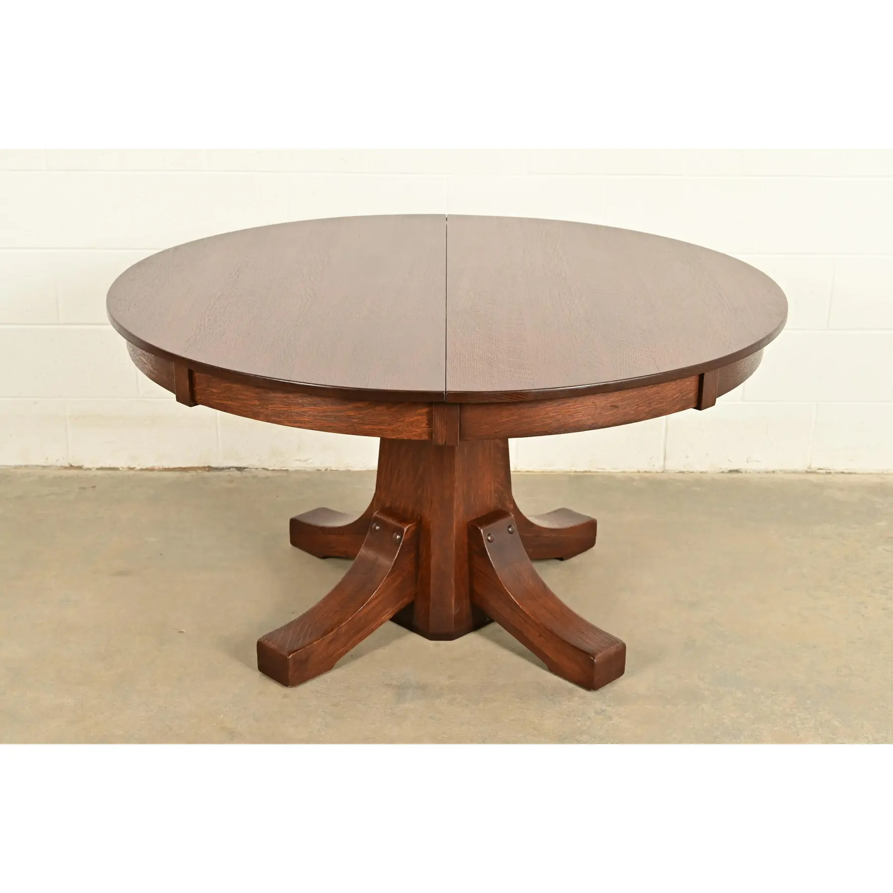 Stickley Brothers Antique Mission Oak Arts & Crafts Pedestal Extension Dining Table, Newly Refinished