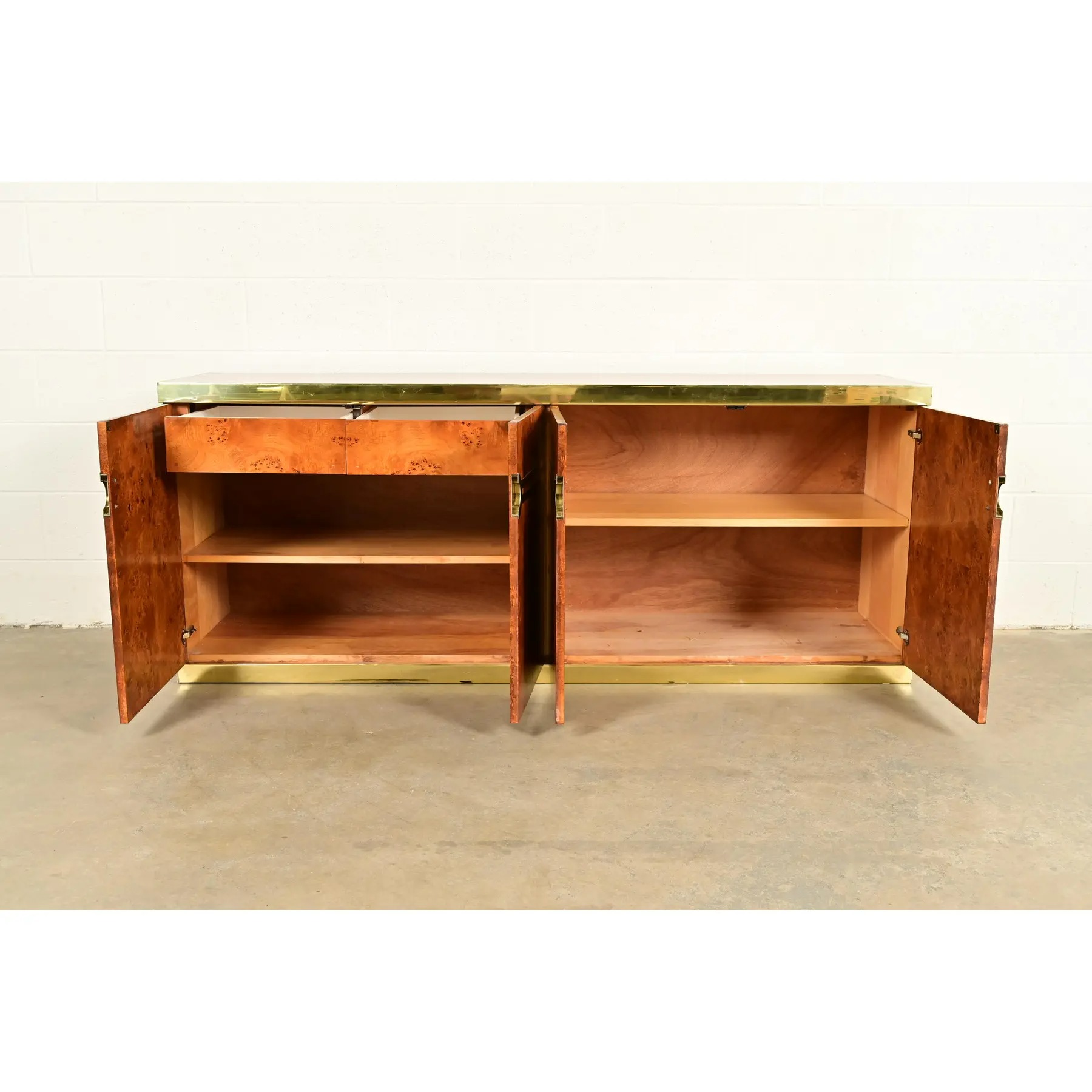 Pierre Cardin Mid-Century Modern Burl Wood and Brass Sideboard Credenza, 1970s - Image 5