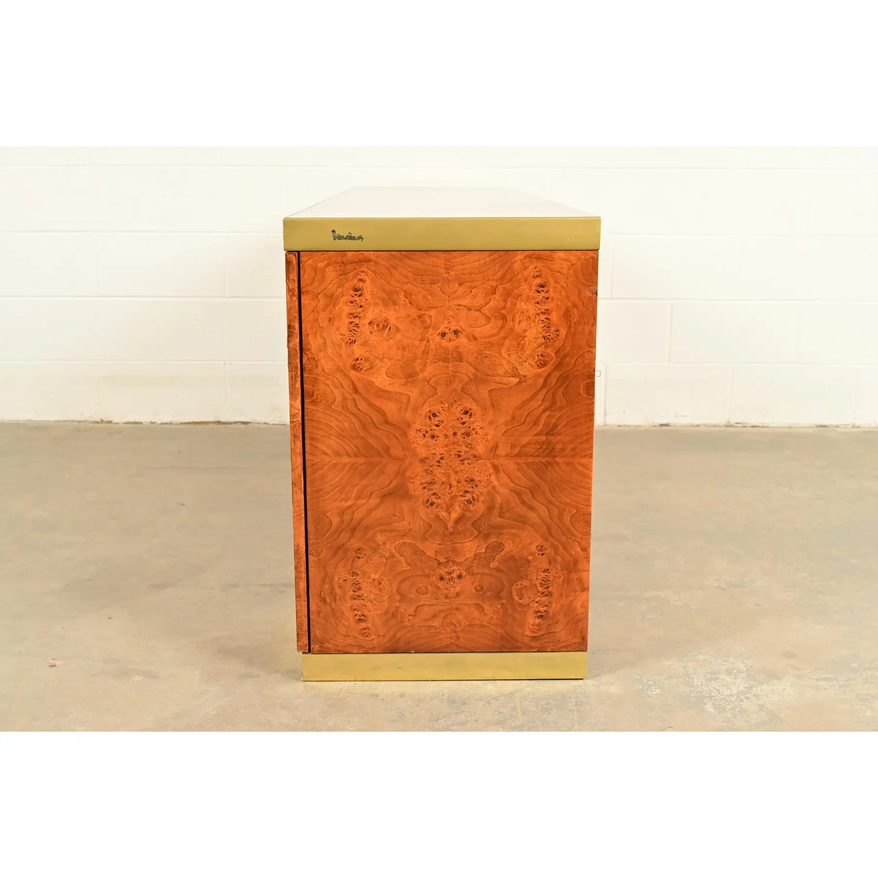 Pierre Cardin Mid-Century Modern Burl Wood and Brass Sideboard Credenza, 1970s - Image 16