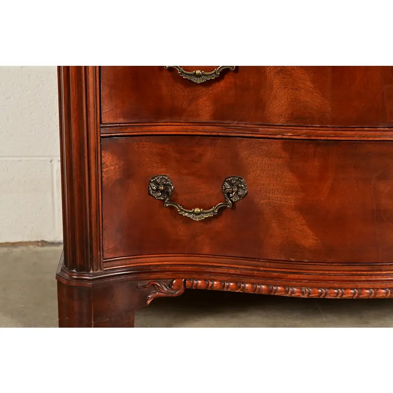 Century Furniture Georgian Carved Flame Mahogany Serpentine Front Five-Drawer Highboy Dresser | Circa 1950s - Image 11