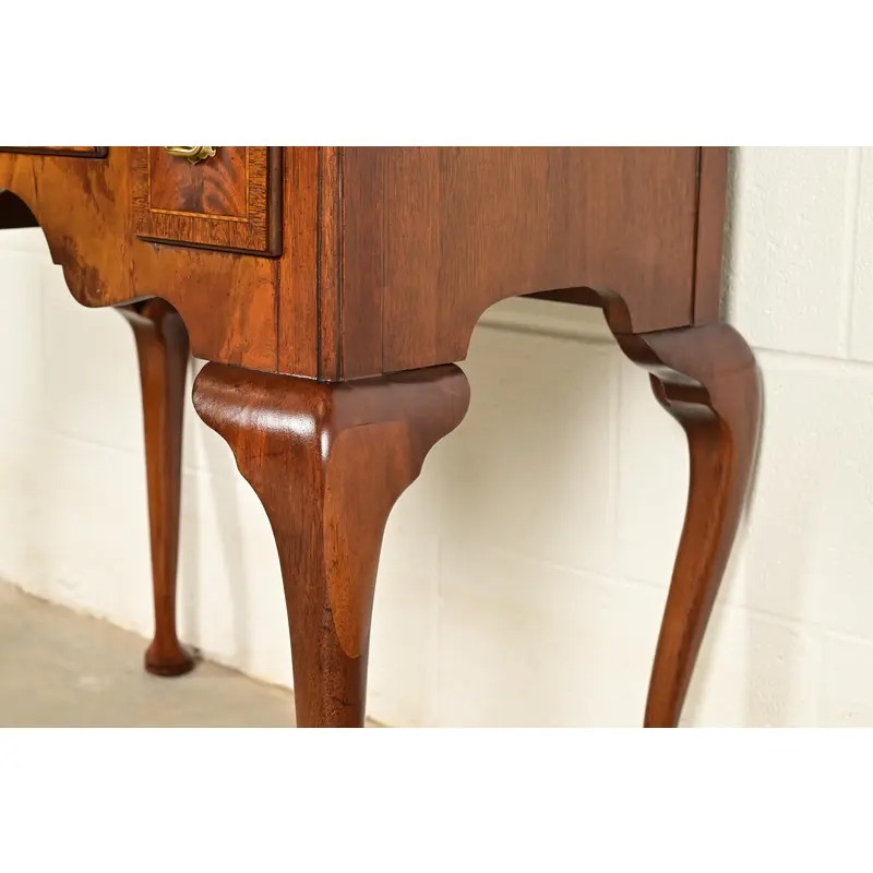 Councill Furniture Queen Anne Inlaid Mahogany Lowboy Dresser or Console Table - Image 11