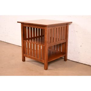 Stickley Mission Oak Arts & Crafts Spindle Side Table, Newly Refinished