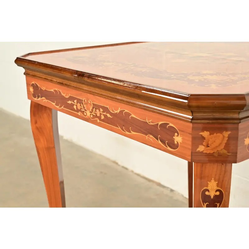 Italian Louis XVI Kingwood Inlaid Marquetry Flip Top Game Table - Image 13