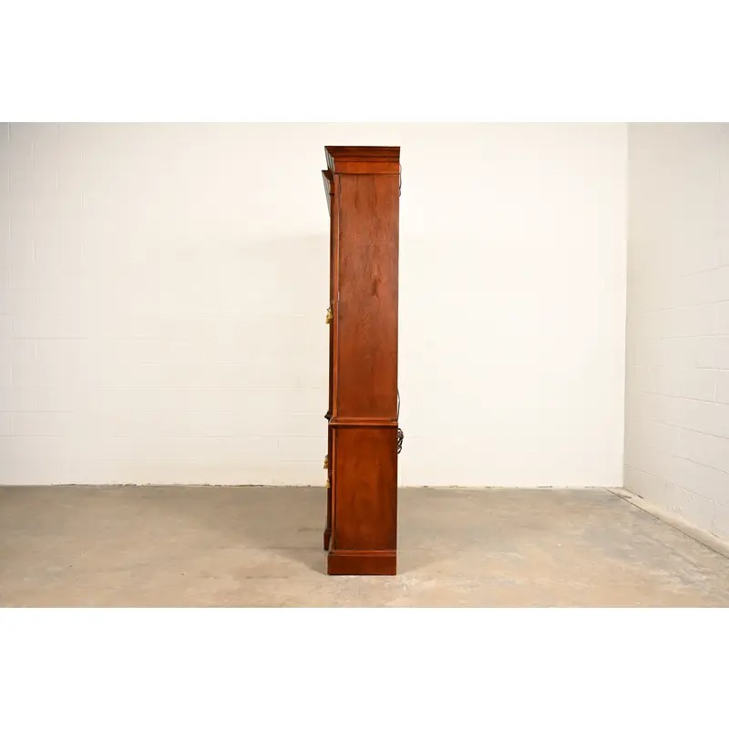 Baker Furniture Historic Charleston Georgian Inlaid Mahogany Breakfront Bookcase Cabinet - Image 15