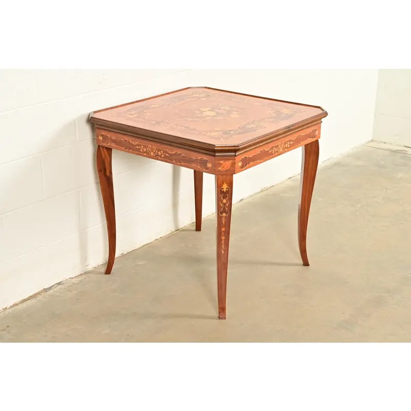 Italian Louis XVI Kingwood Inlaid Marquetry Flip Top Game Table