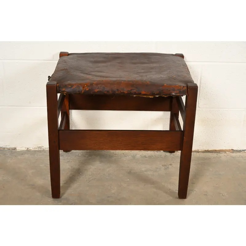 Gustav Stickley Antique Mission Oak Arts & Crafts Stool or Ottoman, Circa 1910 - Image 2