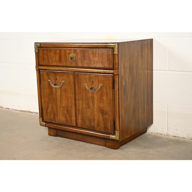 Drexel Heritage Mid-Century Modern Hollywood Regency Campaign Walnut Nightstand, 1970s - Image 3