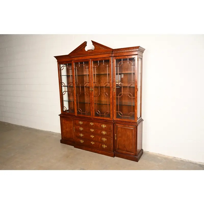 Henredon Georgian Carved Mahogany Breakfront Bookcase Cabinet - Image 3