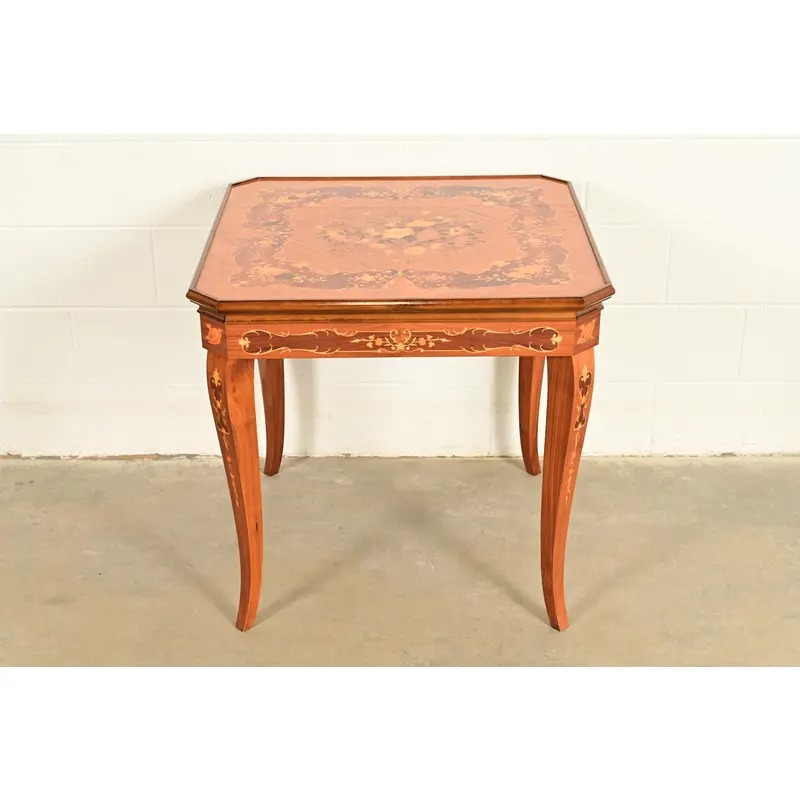 Italian Louis XVI Kingwood Inlaid Marquetry Flip Top Game Table - Image 3
