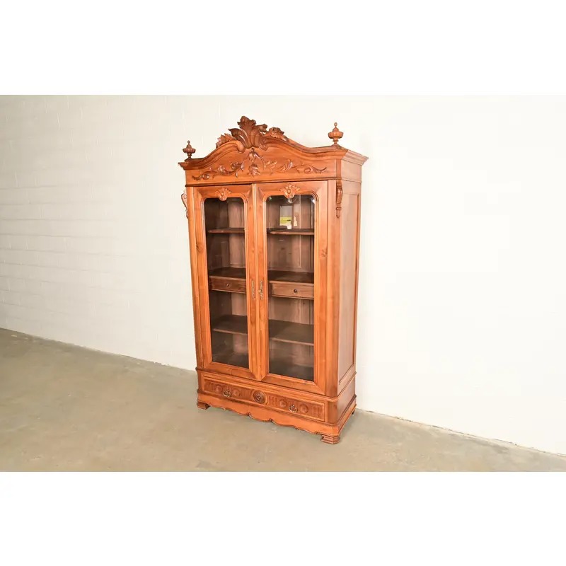 R. J. Horner Style Antique Victorian Carved Walnut Bookcase Cabinet, Circa 1880s - Image 3