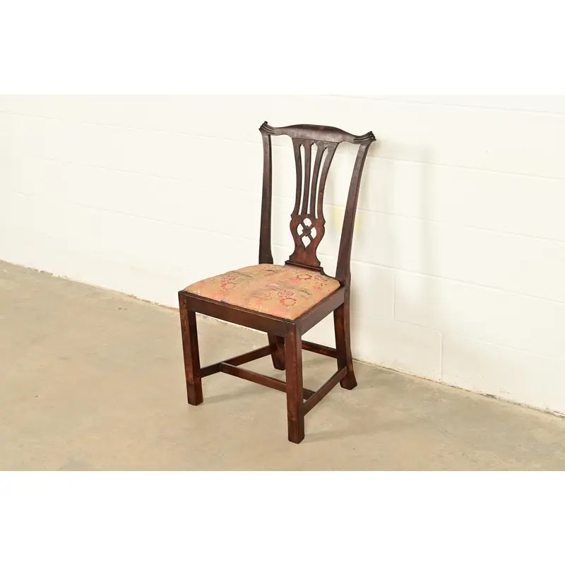 18th Century Antique Thomas Chippendale Period Carved Mahogany Side Chair or Dining Chair - Image 4