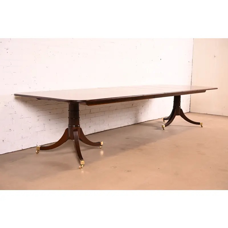 Baker Furniture Stately Homes Georgian Banded Mahogany Double Pedestal Extension Dining Table | Newly Refinished - Image 4