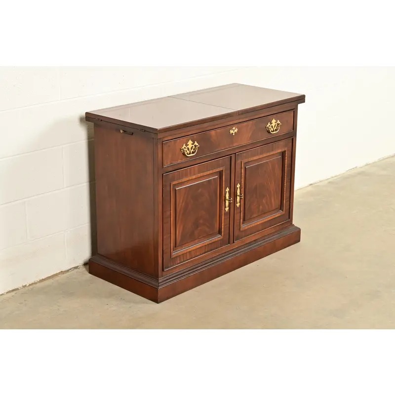 Drexel Heritage Georgian Flame Mahogany Flip Top Buffet Server or Bar Cabinet - Image 4