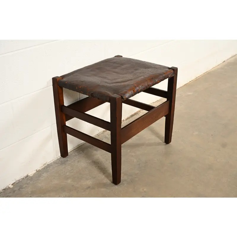 Gustav Stickley Antique Mission Oak Arts & Crafts Stool or Ottoman, Circa 1910 - Image 4