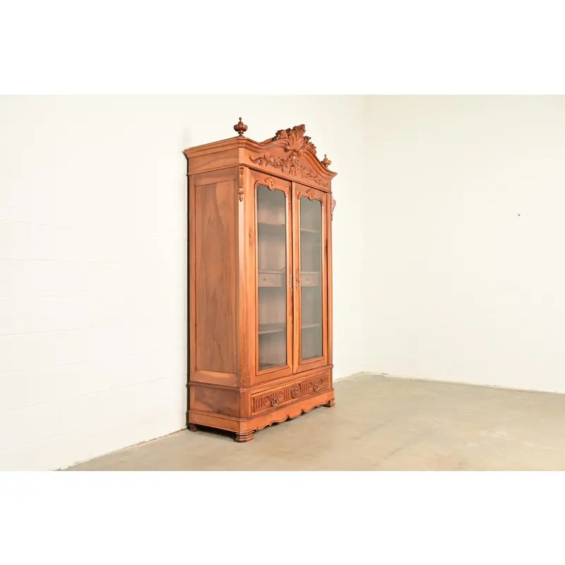 R. J. Horner Style Antique Victorian Carved Walnut Bookcase Cabinet, Circa 1880s - Image 4