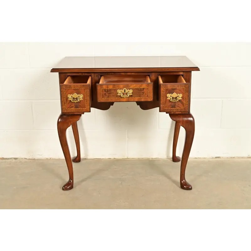 Councill Furniture Queen Anne Inlaid Mahogany Lowboy Dresser or Console Table - Image 5