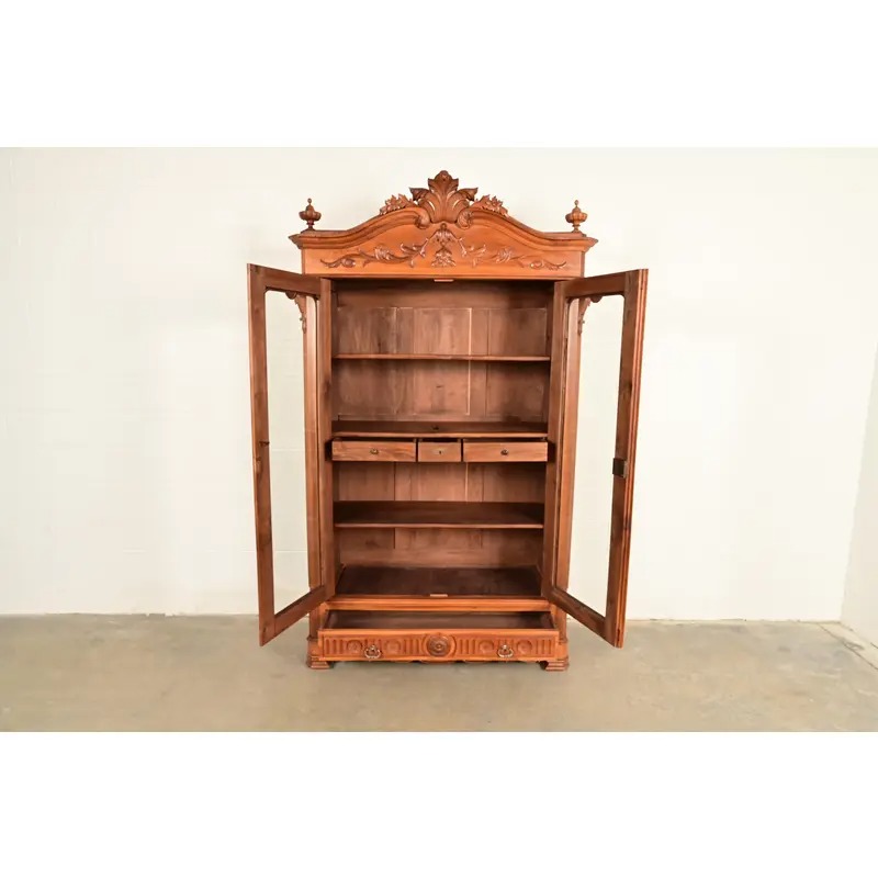 R. J. Horner Style Antique Victorian Carved Walnut Bookcase Cabinet, Circa 1880s - Image 5