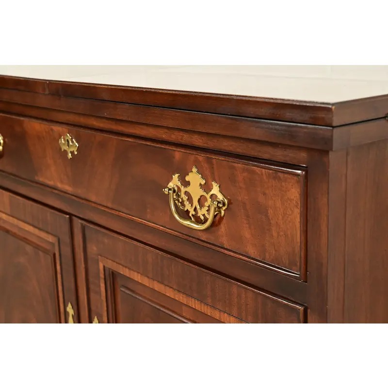 Drexel Heritage Georgian Flame Mahogany Flip Top Buffet Server or Bar Cabinet - Image 8