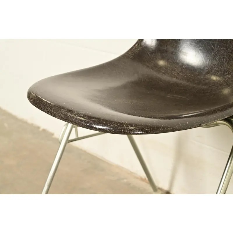 Charles & Ray Eames for Herman Miller DSS Seal Brown Stacking Shell Chairs | Set of Eight - Image 9