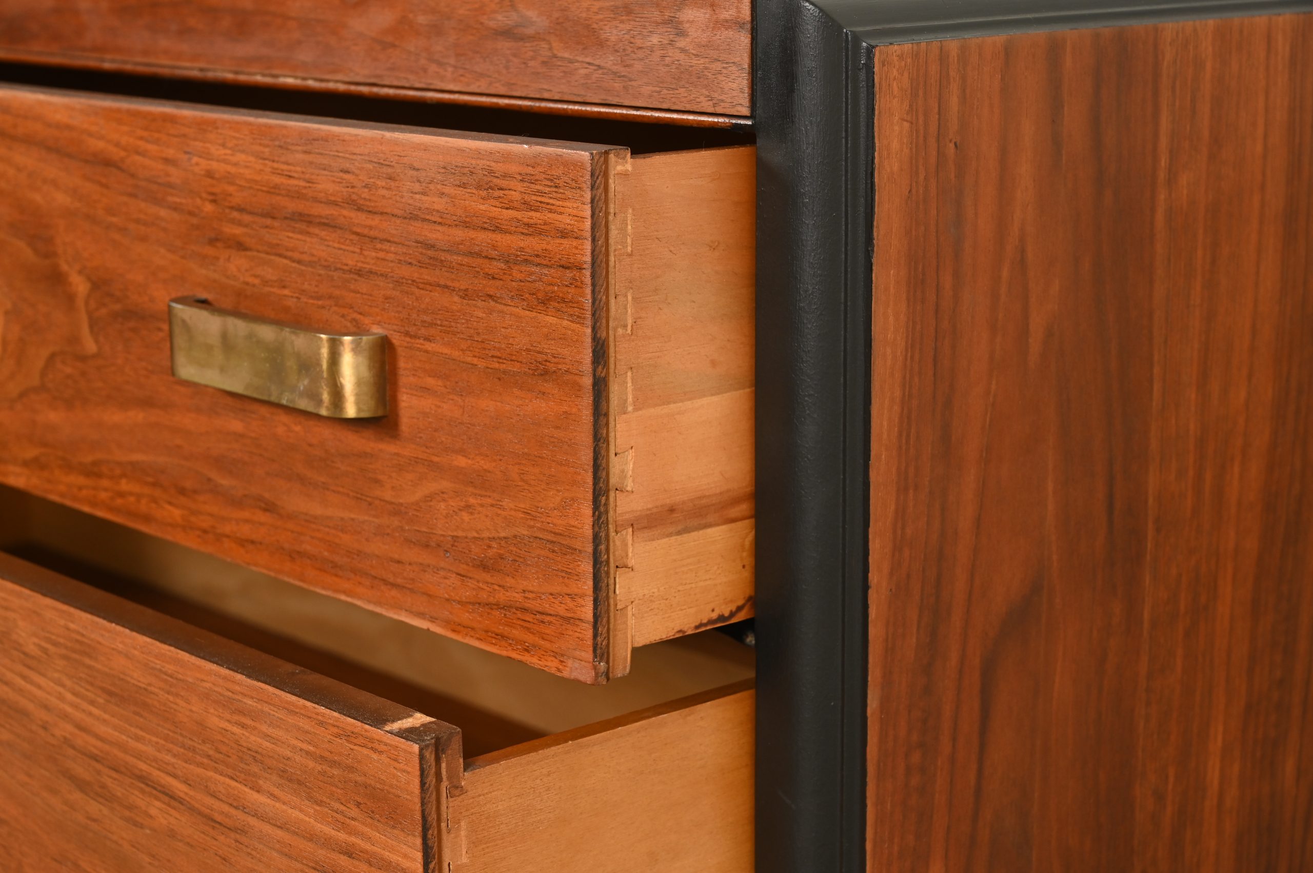 Donald Deskey Style Art Deco Walnut Dresser or Chest of Drawers, Circa 1940s - Image 9