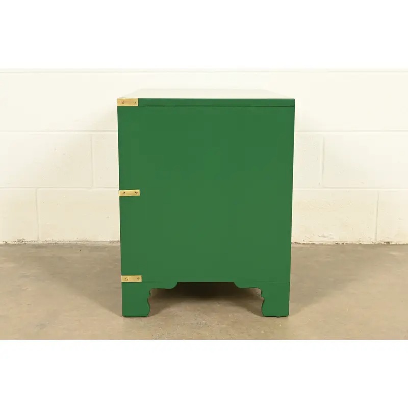 Drexel Heritage Mid-Century Hollywood Regency Campaign Green Lacquered Nightstand | Circa 1970s - Image 10