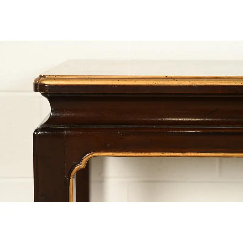 Henredon Hollywood Regency Chinoiserie Mahogany Hand-Painted Console Table With Bird Motif | Circa 1980s - Image 11