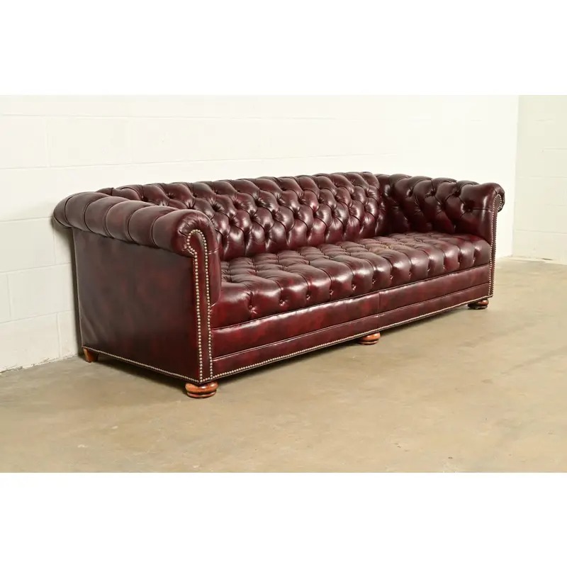 Hancock & Moore Style English Oxblood Tufted Leather Chesterfield Sofa | Circa 1980s - Image 4