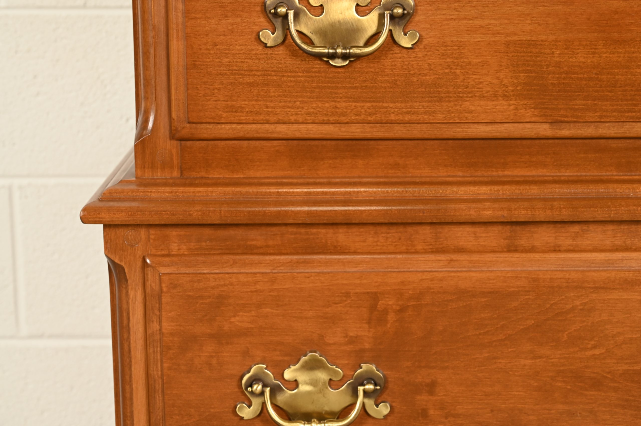 Ethan Allen Early American Solid Maple Chest-on-Chest Seven-Drawer Highboy Dresser - Image 10