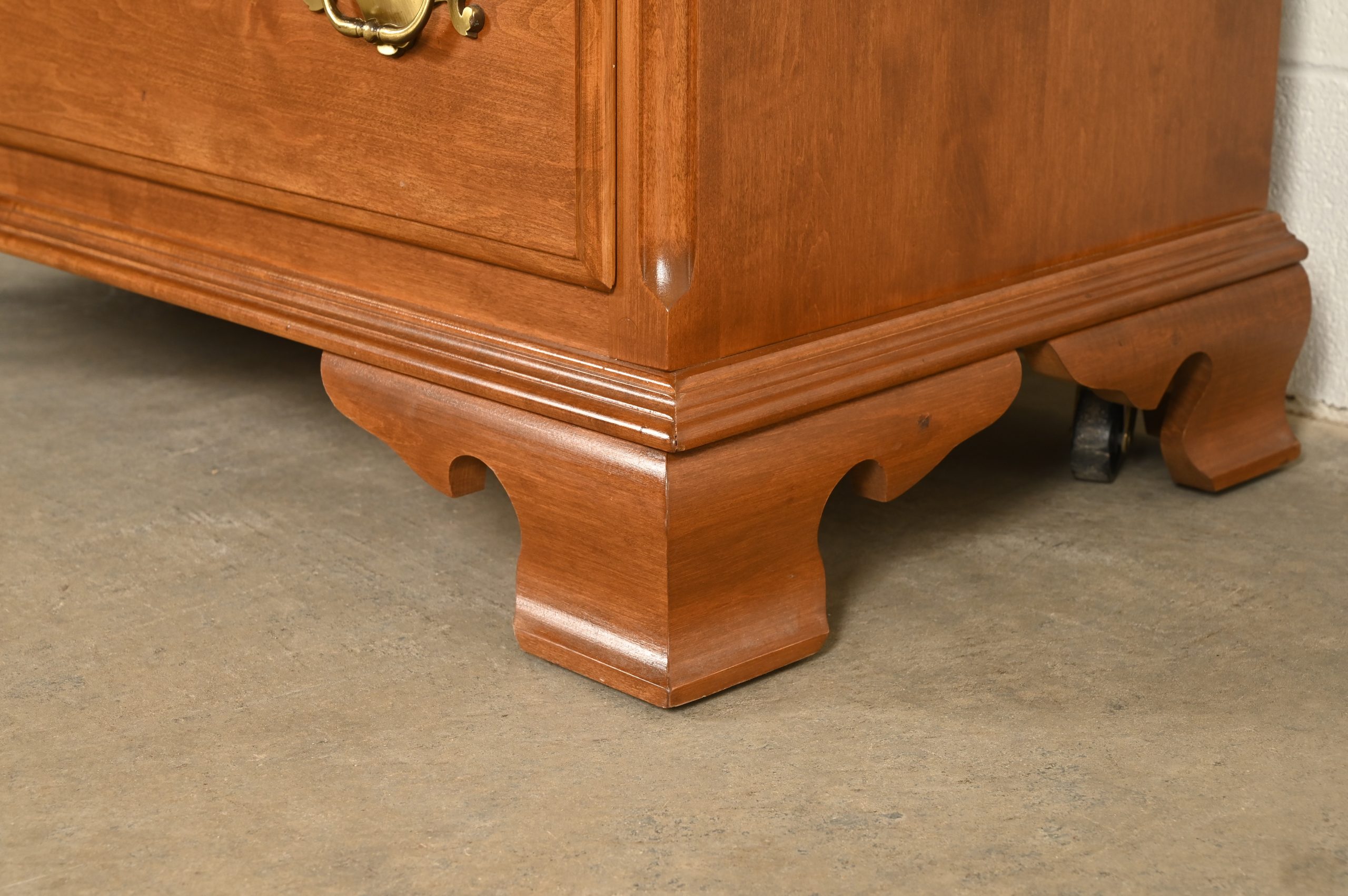 Ethan Allen Early American Solid Maple Chest-on-Chest Seven-Drawer Highboy Dresser - Image 14